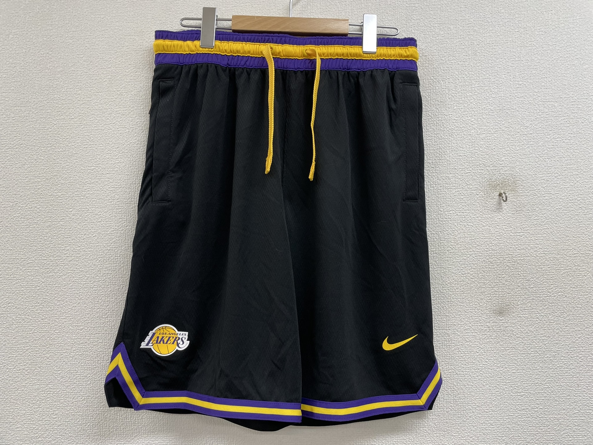 NIKE AV0149-010 AS LAL M NK SHORT DNA