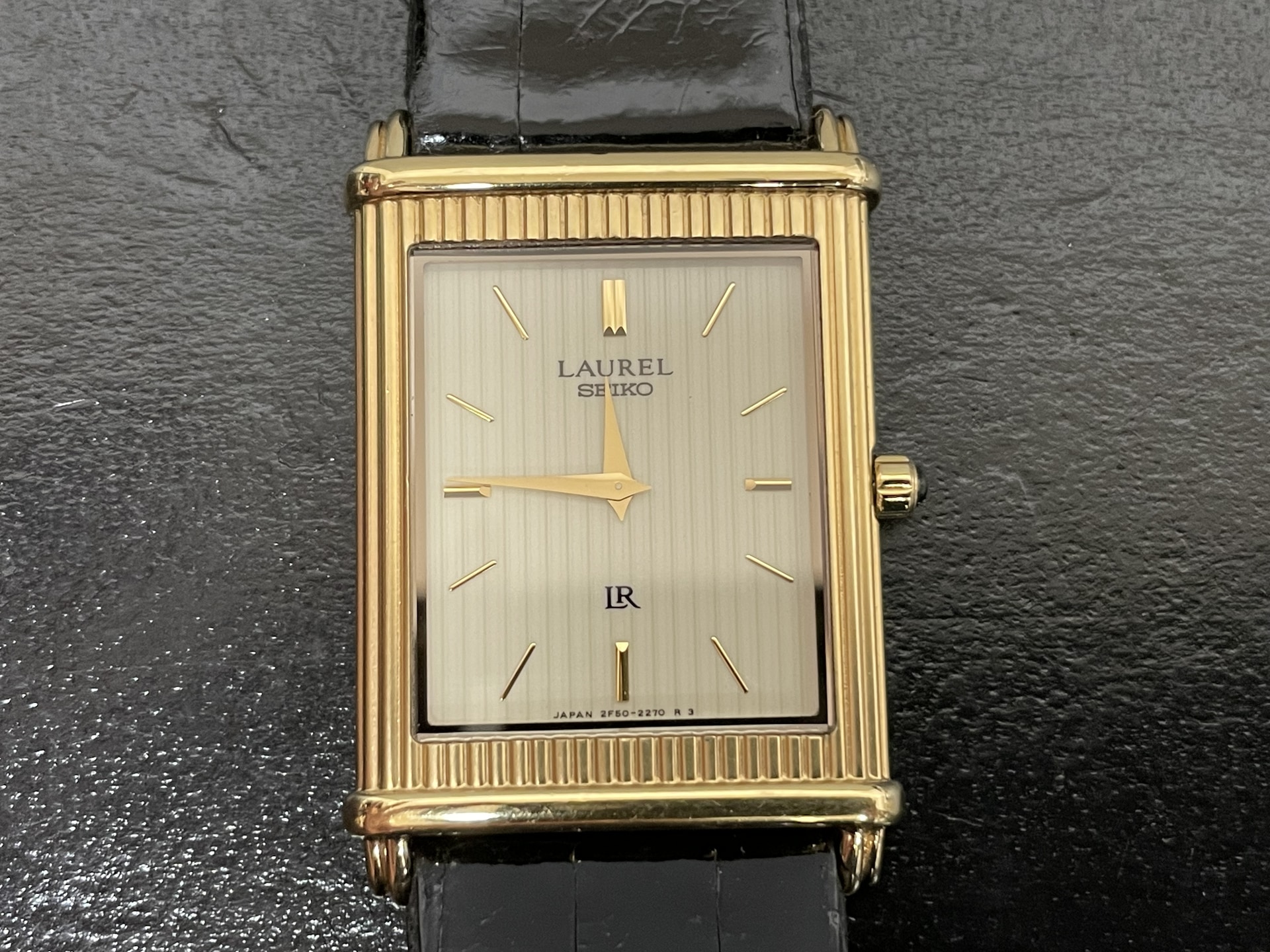 SEIKO LAUREL 2F50-6330 メンズクォーツ腕時計