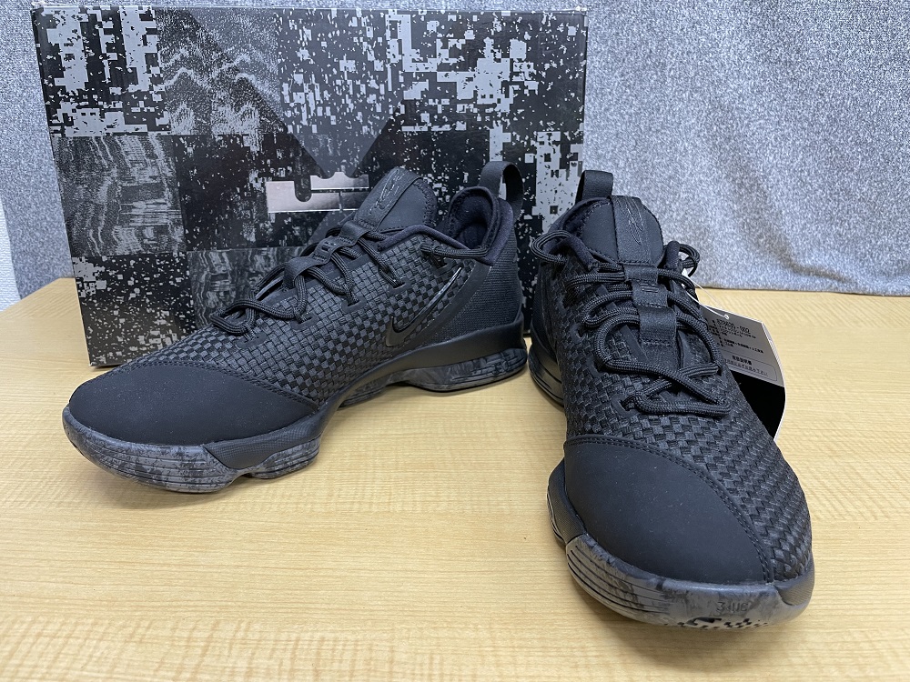 NIKE 878635-002 LeBron XIV Low Triple Black