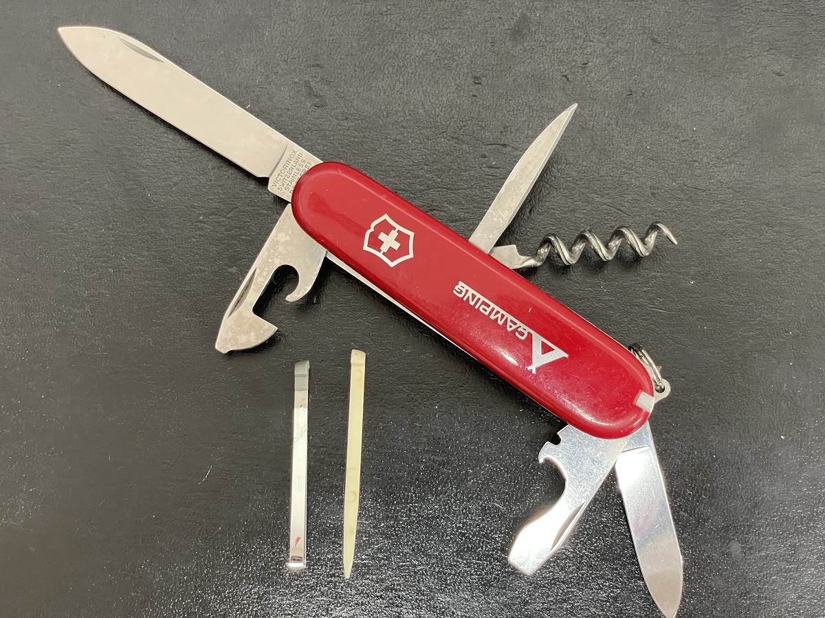 VICTORINOX キャンパー