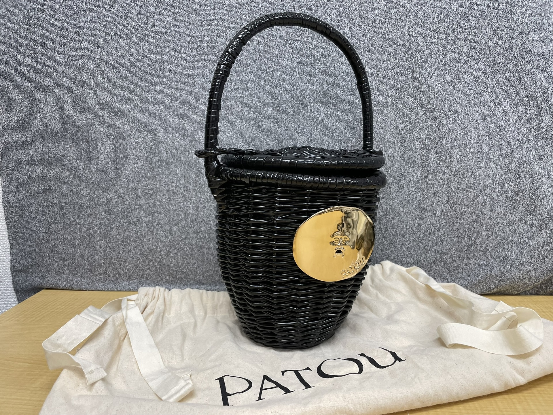 PATOU WICKERバケツバッグ