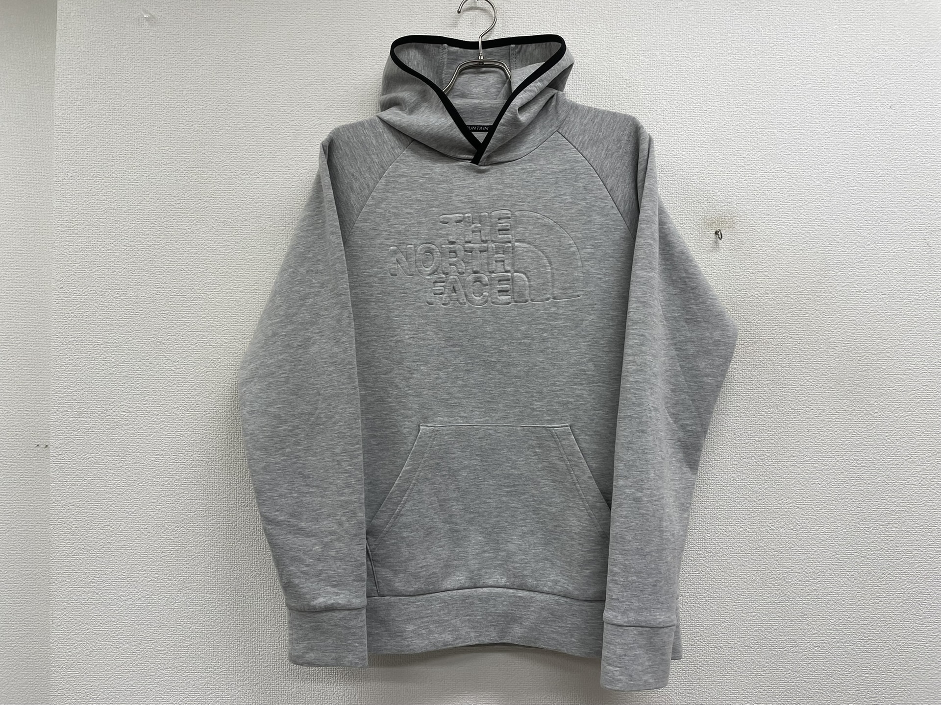 THE NORTH FACE NT11880 Tech Air Sweat Hoodie
