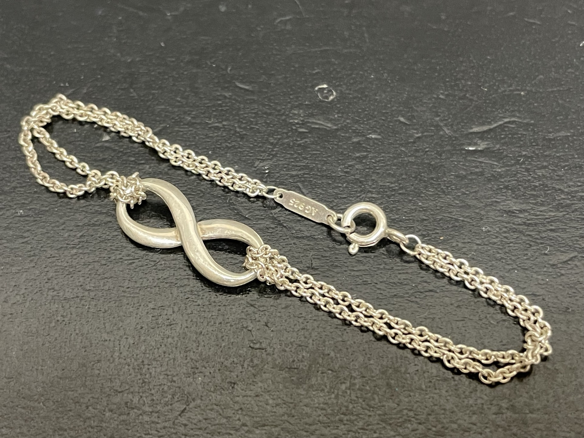 TIFFANY&Co インフィニティシルバーブレスレット