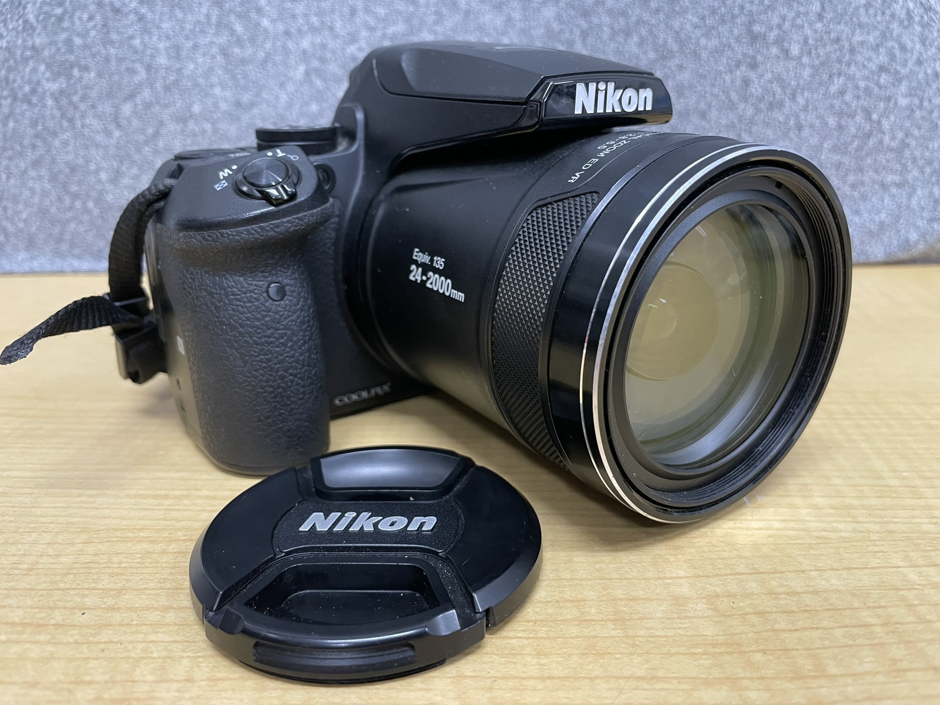 Nikon COOLPIX P900 24-2000mm Equiv 135