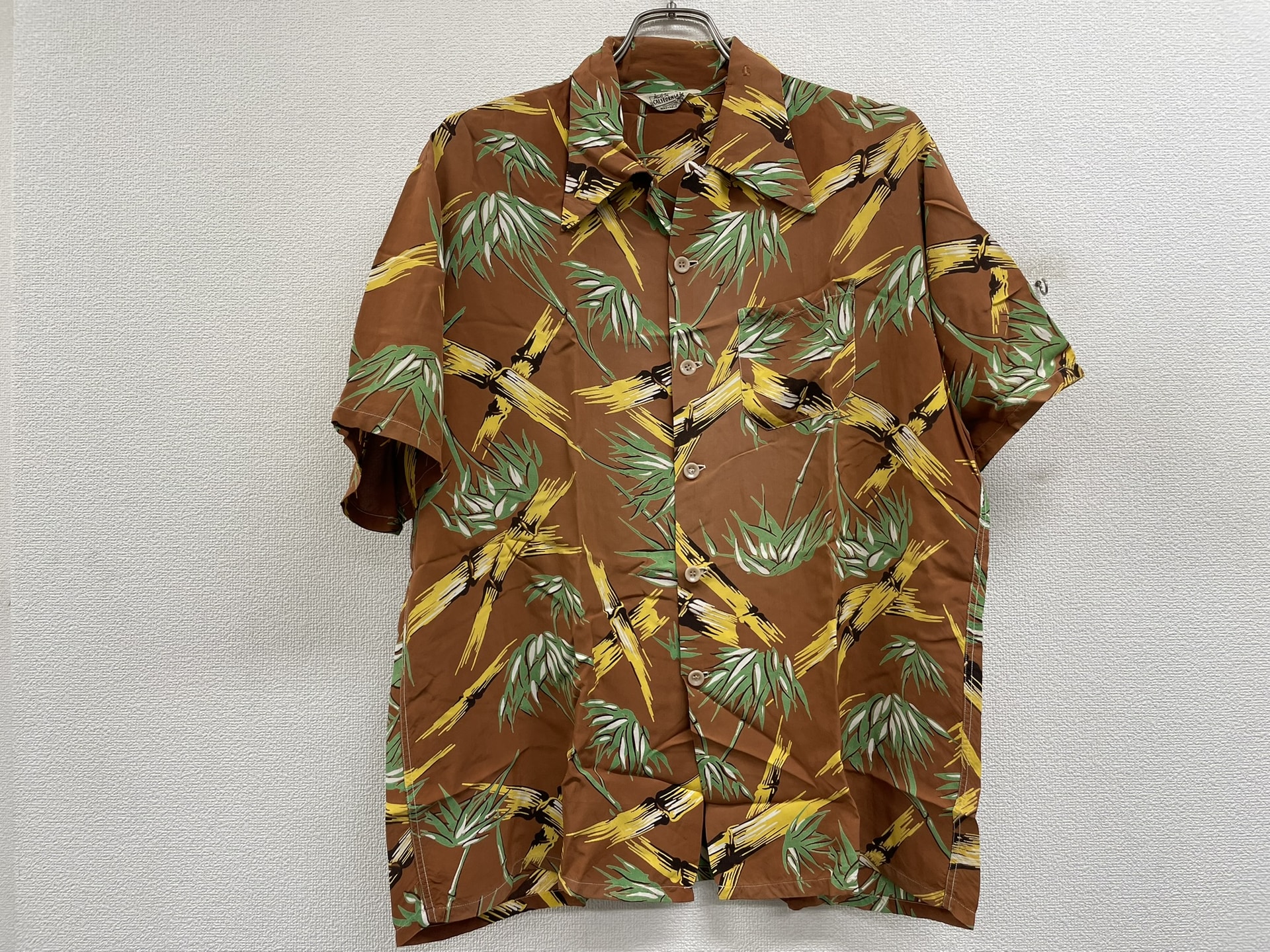 made in CALIFORNIA ～50s バンブー柄レーヨンアロハシャツ