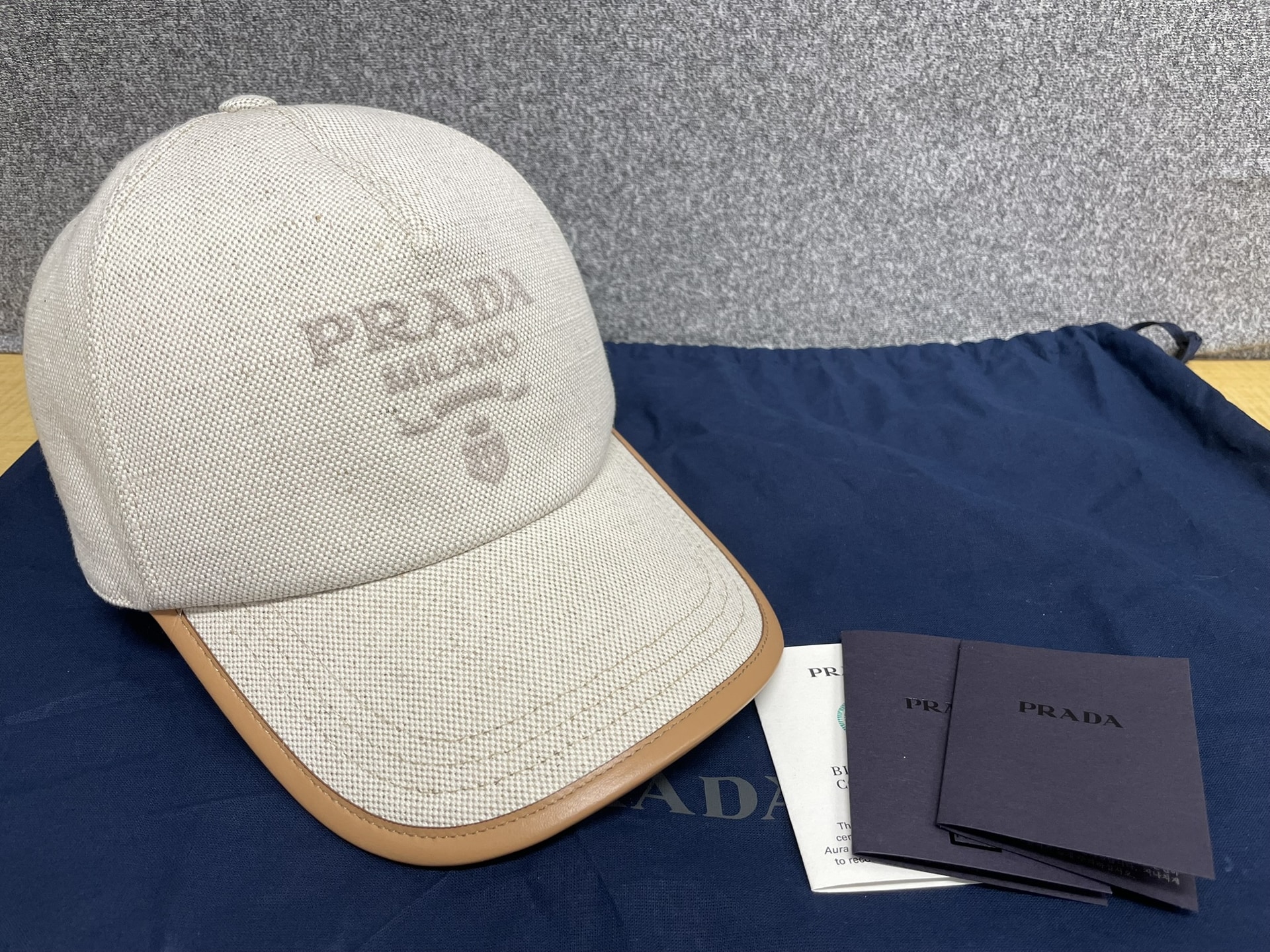 PRADA 2HC179_ZPX_F0018 リネン混紡 ベースボールキャップ