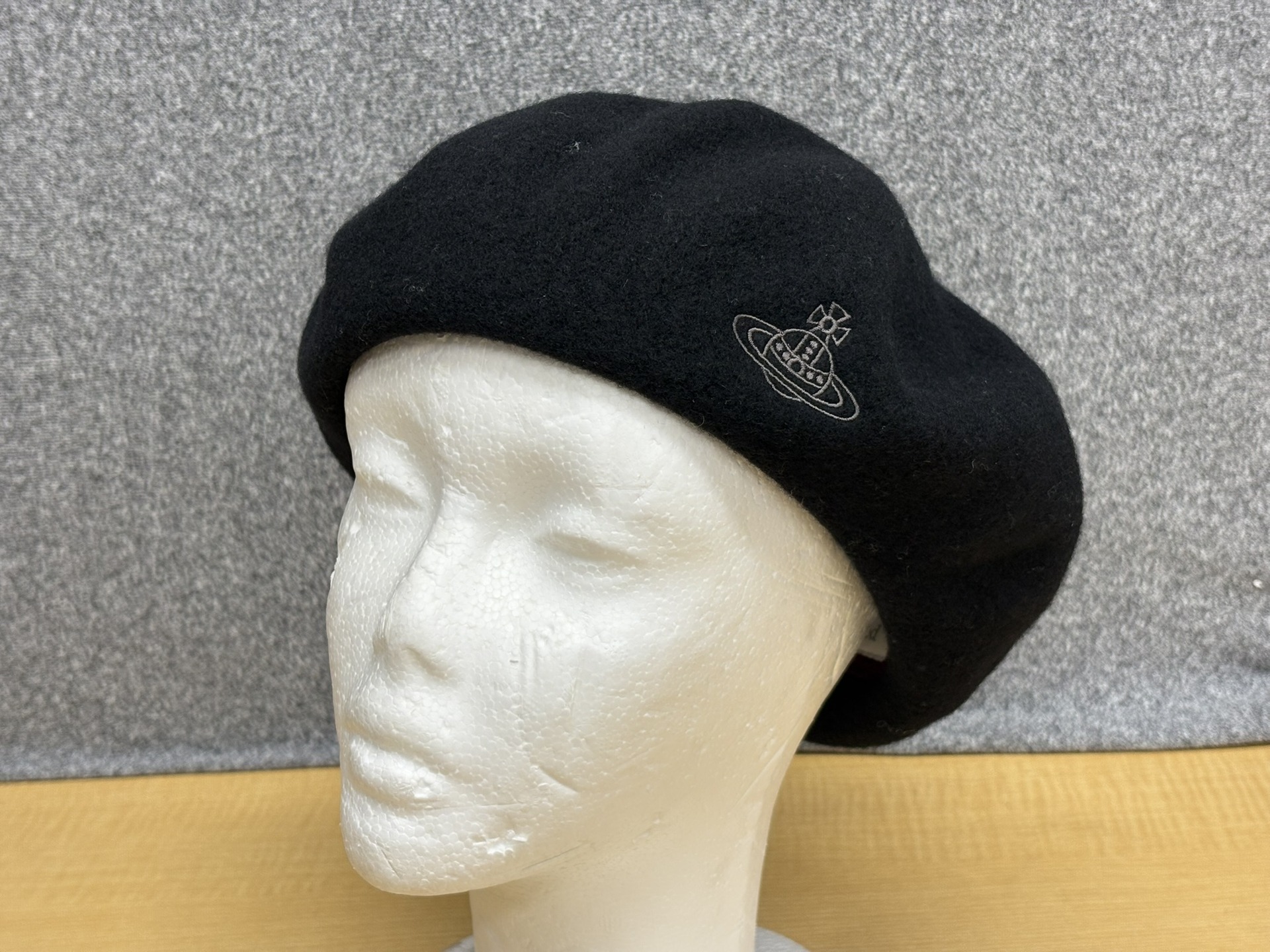 vivienne westwood オーブ刺繍ベレー帽