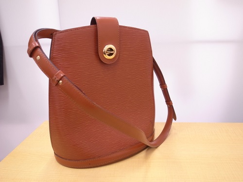 LOUIS VUITTON M52253 エピ クリュニー